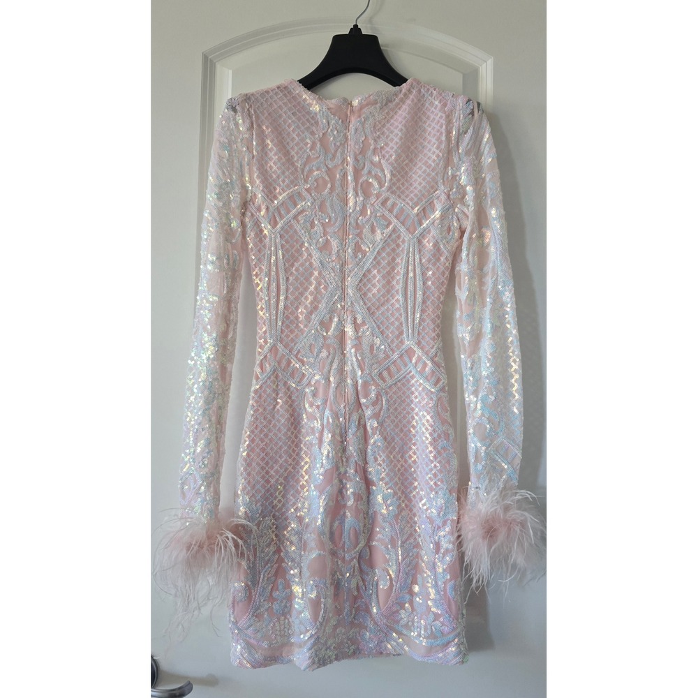 Blondie Nites Pink Iridescent Sequin Feather Cuff Mini Dress 3 Womens Juniors - Picture 4 of 12